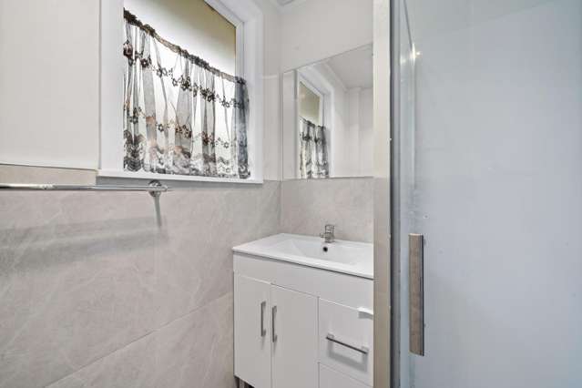 54 Windrush Close Mangere_4