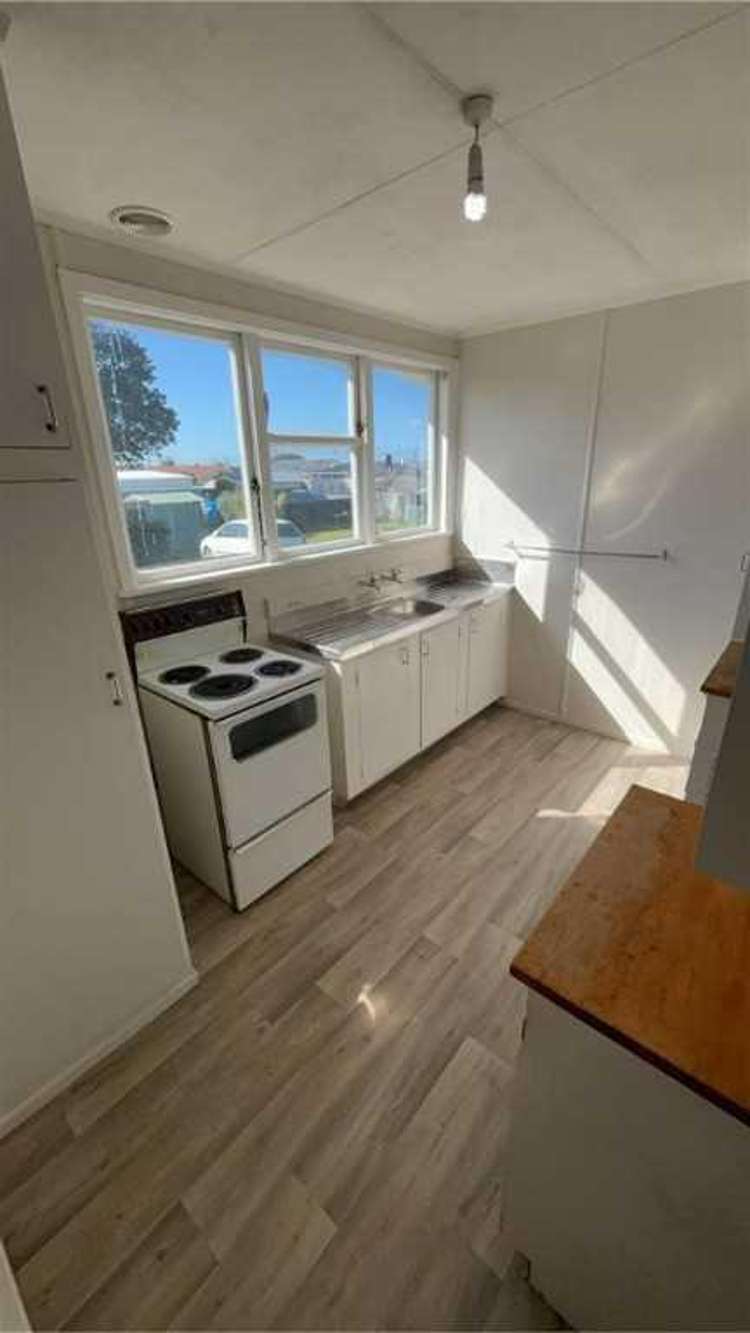 12 Gibbons Crescent Castlecliff_2