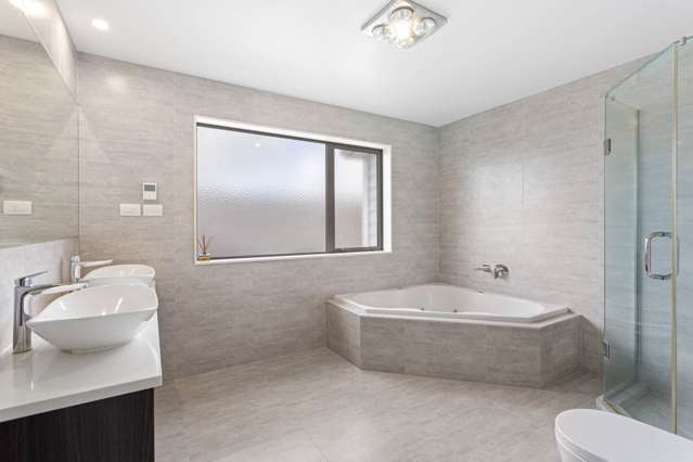 20 Bearing Parade Long Bay_3