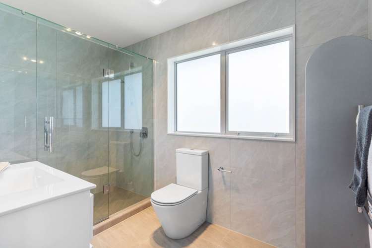 513a West Coast Road Glen Eden_15