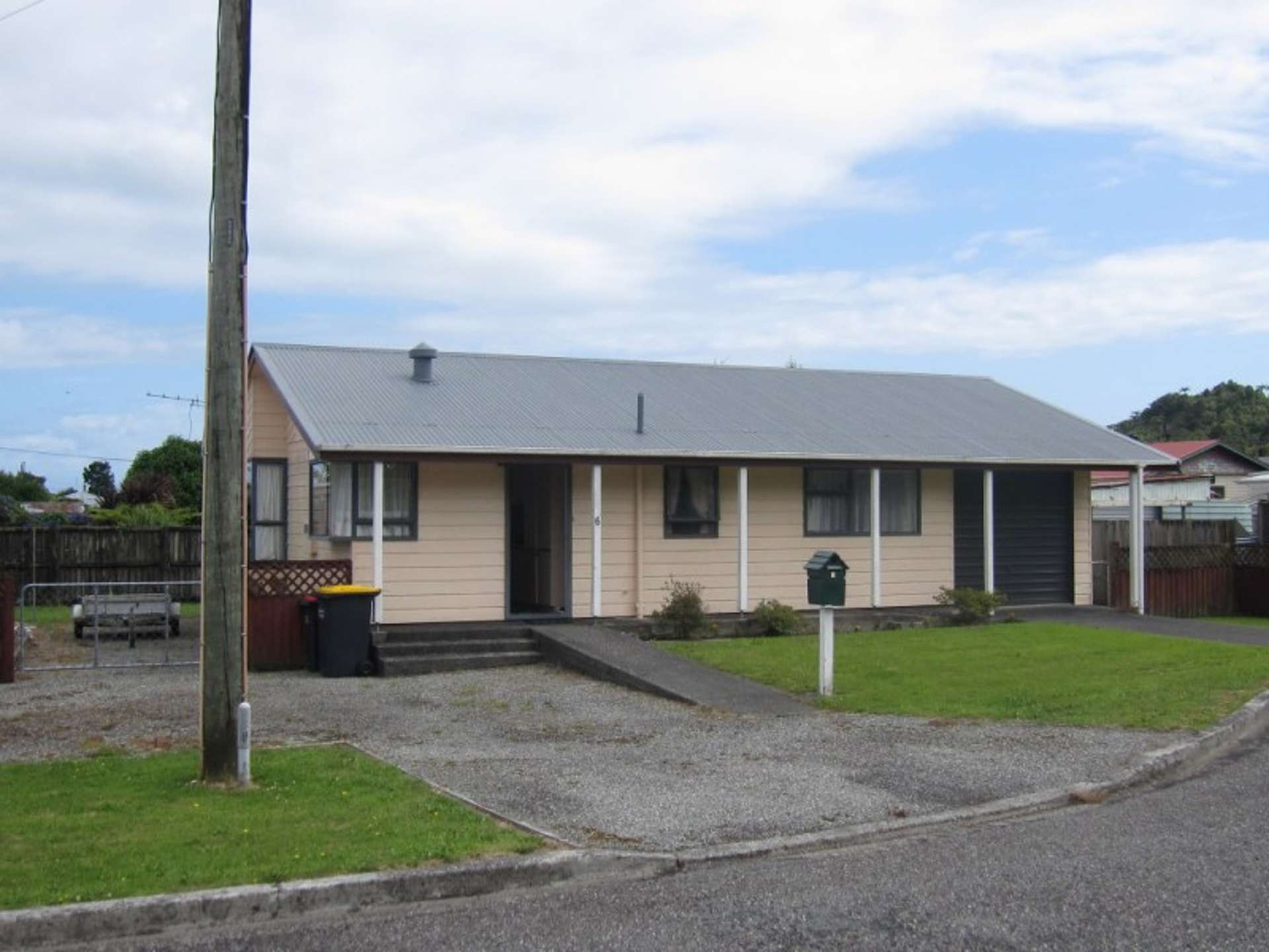 6 Taylor Street Cobden_0