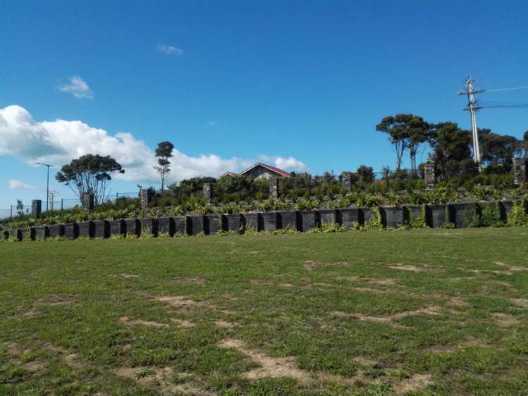 1 Woodridge Drive Stanmore Bay_7