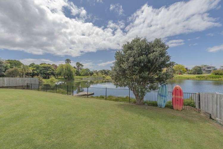 1162 East Coast Road Kaiaua_14