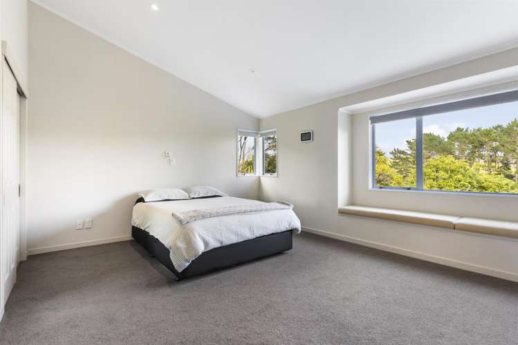 105 Waitakere Road Waitakere_14