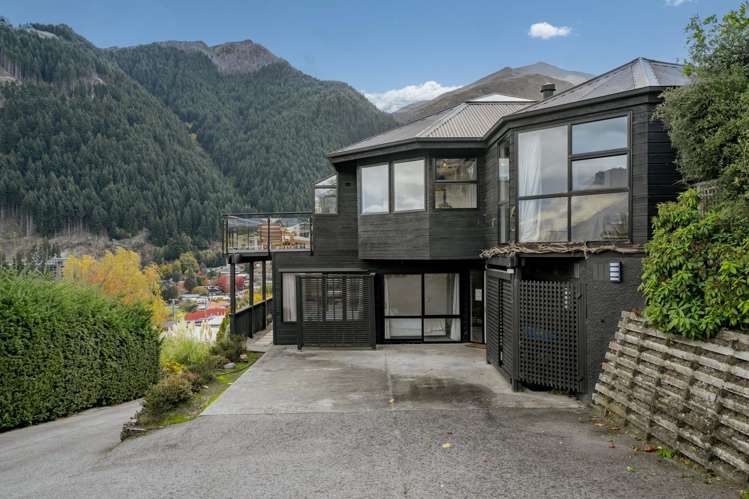 13 Malaghan Street Queenstown_15