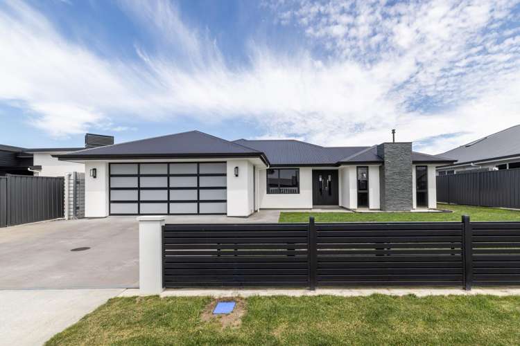 29 Hikawera Drive Frimley_27