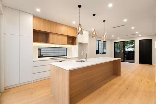 8b Catalina Crescent Forrest Hill_2