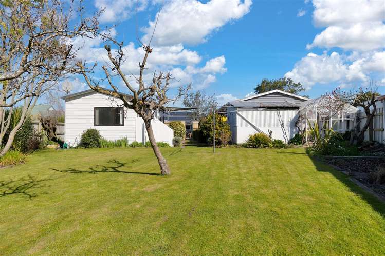 14 Parsonage Road Woodend_21