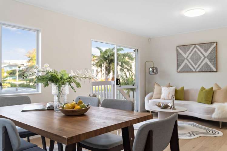 2/20 Hogans Road Glenfield_21