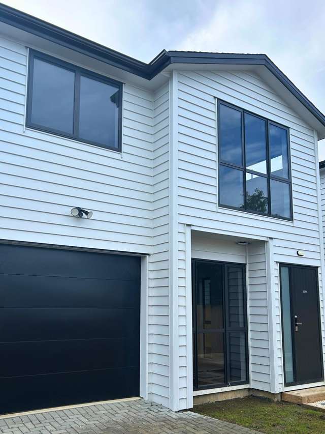 Modern Living in Prime Bucklands Beach Location
