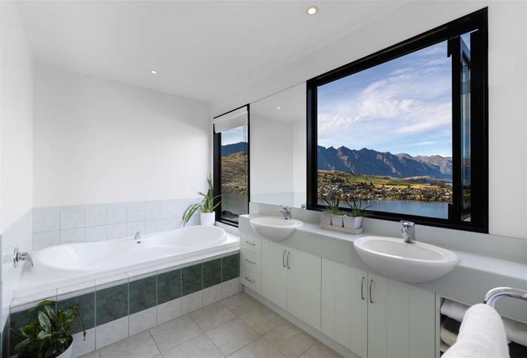 94 Hensman Road Queenstown_11