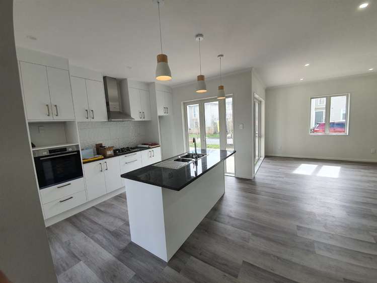 11 Warbler Crescent Papakura_1