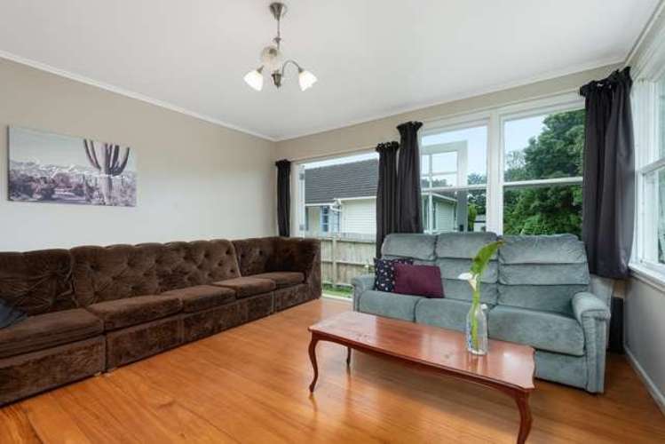 22a Twenty First Avenue 1068_5
