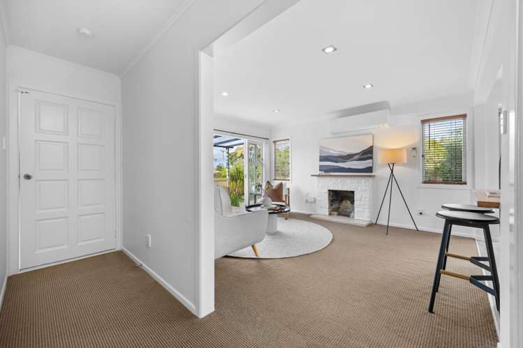 1/3 Mackenzie Street Te Atatu South_11