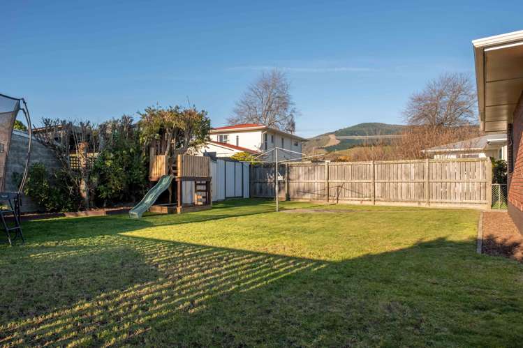 19 Keats Crescent Stoke_9