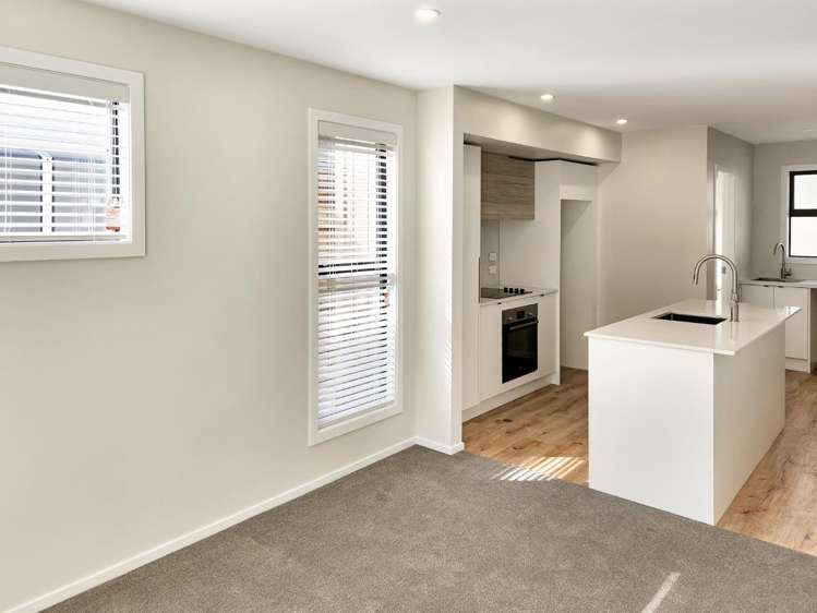 7/31 Wainuiomata Road 10629_6