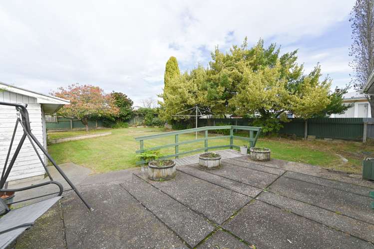 16 Oldham Avenue Onekawa_13