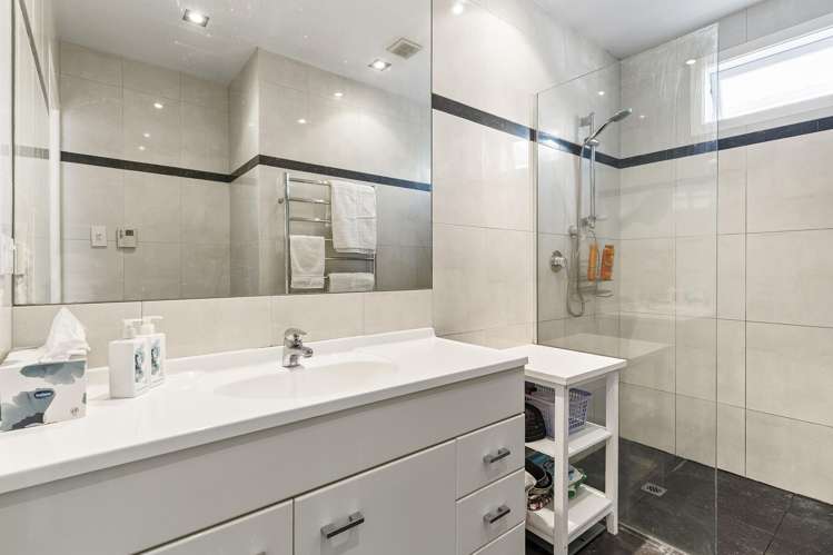 30 Louvain Avenue Mount Roskill_19