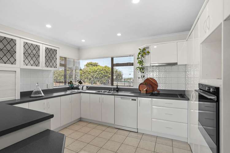 28 Hobsonville Road West Harbour_8