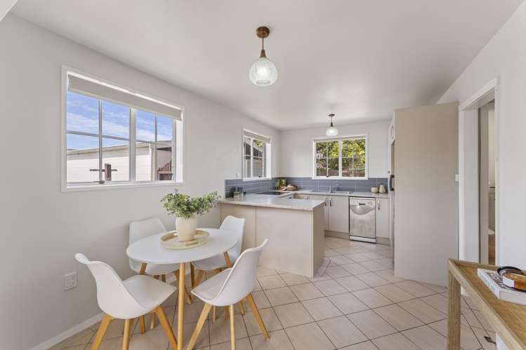 2/9 Britannia Street_3