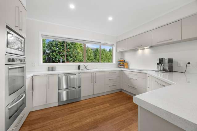 8 Rachael Place Farm Cove_2