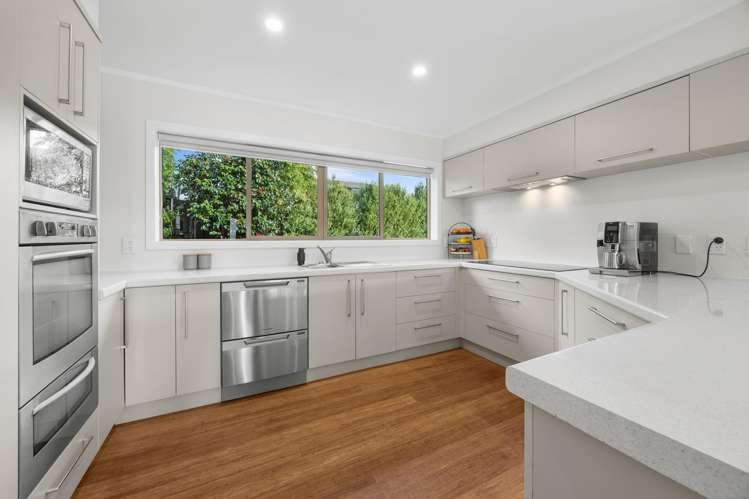 8 Rachael Place Farm Cove_2
