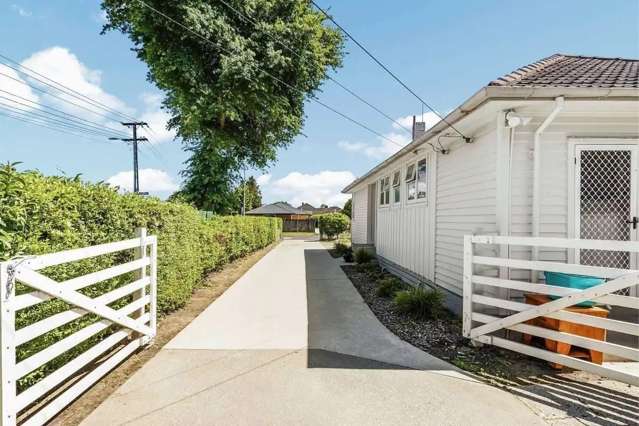 2A Sare Crescent Fairfield_1