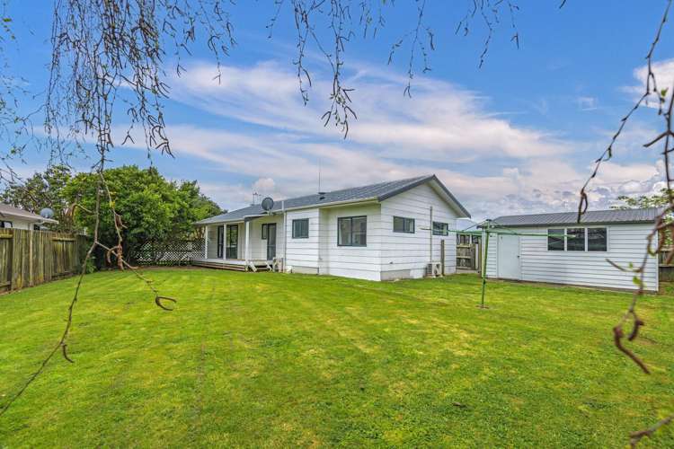 19 Dalwood Grove Highbury_14