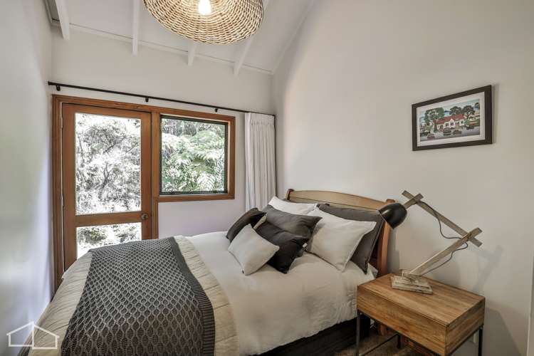 19 Landing Road Titirangi_11