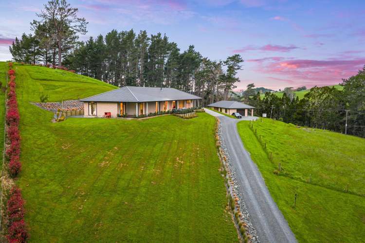329 Hepburn Creek Road Warkworth_44