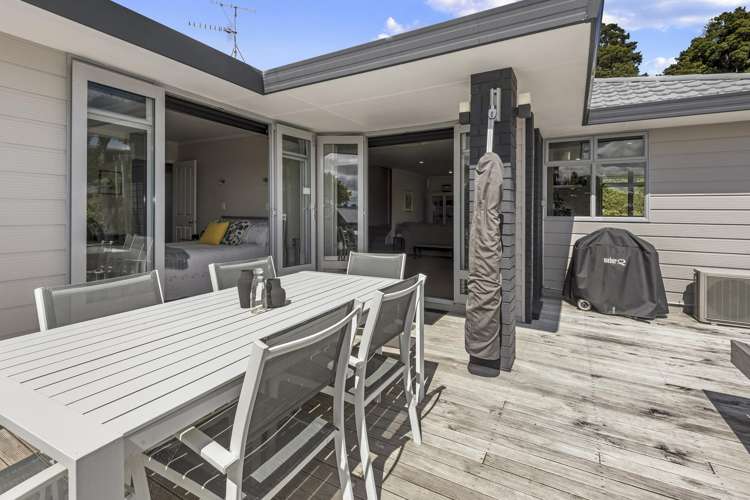 6 County Lane Te Kamo_14