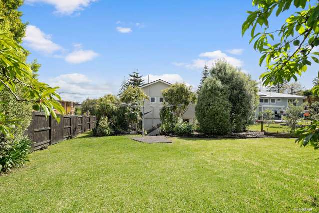 63 Royal View Road Te Atatu South_1