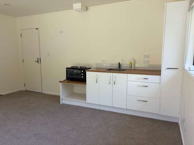 Polkinghorne Drive Manly_4