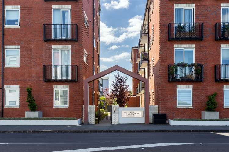 G05/1c Soljak Place Mount Albert_26