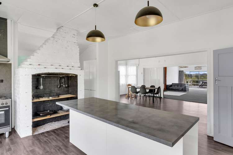 2 School Road Tiniroto_4