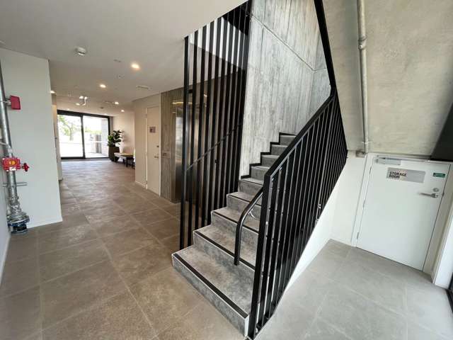 302/4 Rauroa Lane Hobsonville_1
