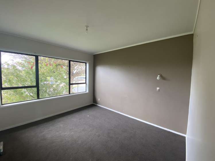 19 Goldie Street Pukehangi_5