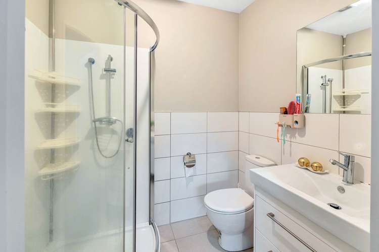 10/45a Swanson Road Henderson_25