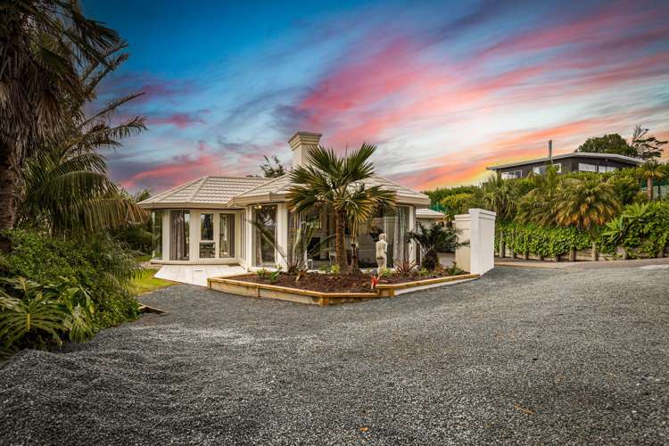 59 Whangaparaoa Road Red Beach_16