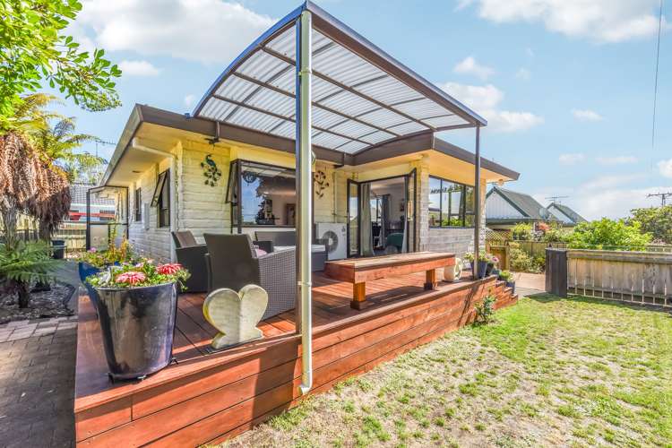 8 Hobhouse Street Stoke_3