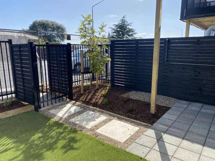 3/1 Fruitvale Road 1732_13
