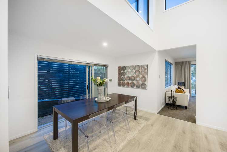 8 Tuatini Place Long Bay_15