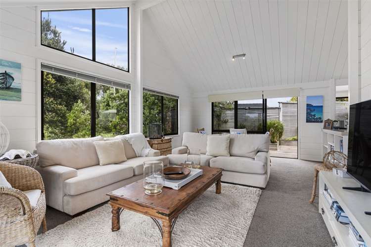 5 Claxton Avenue Pauanui_6