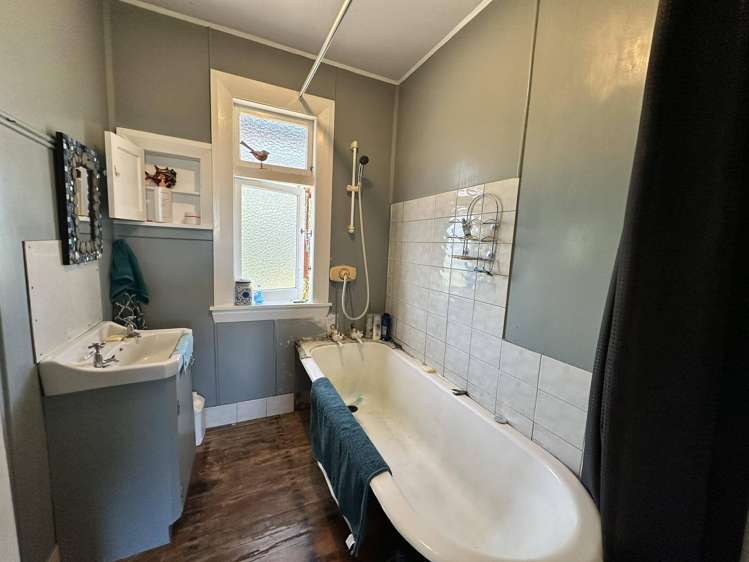 159 Sale Street Hokitika_13