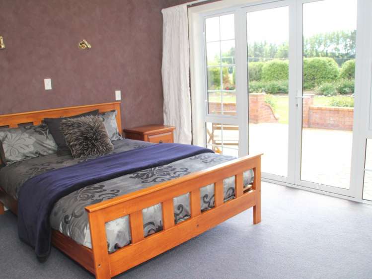 1089 Te Anau Mossburn Highway Te Anau Surrounds_13