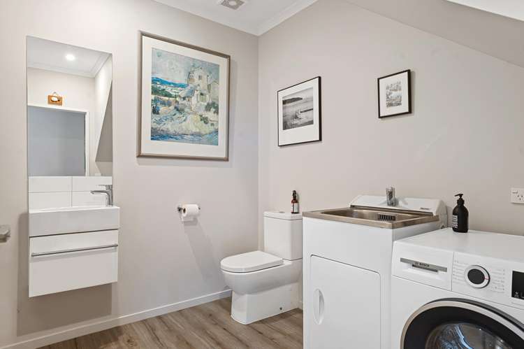 8 William Dawson Crescent Wigram_12