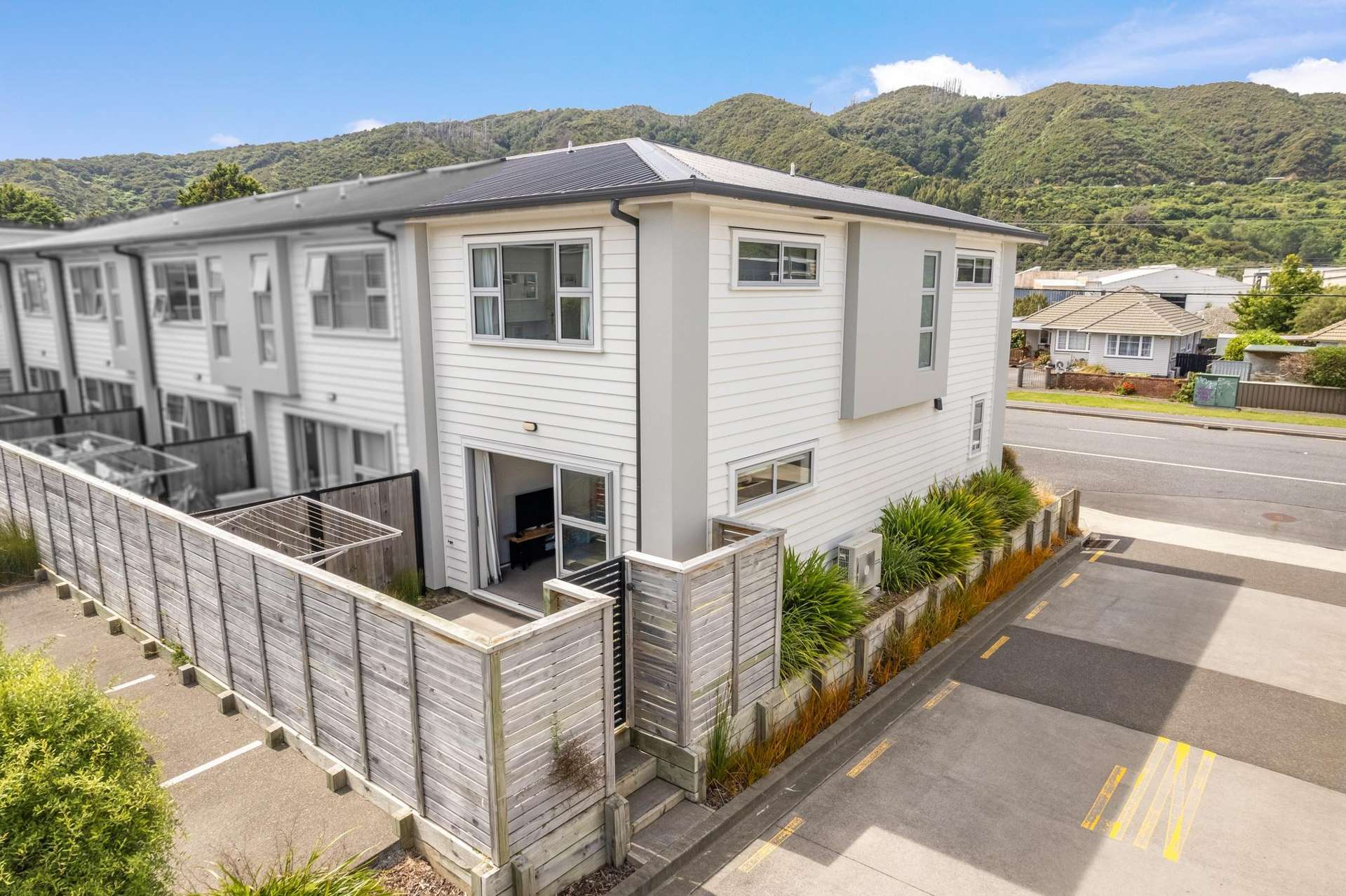 1119A High Street Taita_0