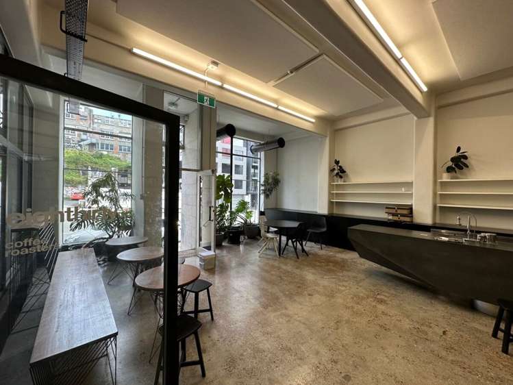 16 Anzac Avenue City Centre_10