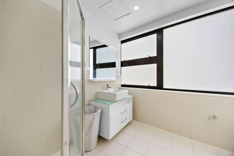 805/18 Beach Road Auckland Central_9