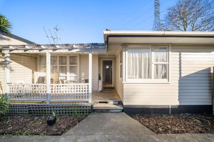 42 Cobham Crescent_3